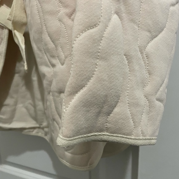 Mango - Picture 5 of 16